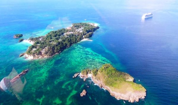 Samana Whale Watching + Cayo Levantado (Bacardi-sziget) + Limon vízesések a Punta Cana Hotelektől.