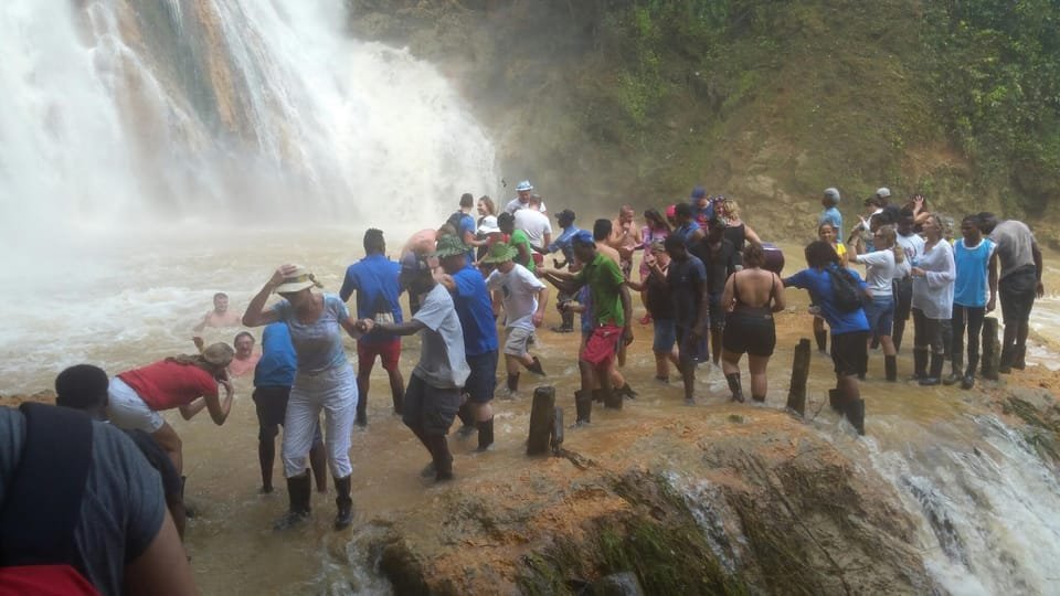 From Punta Cana: Samaná, Cayo Levantado & El Limón Waterfall - Image 7