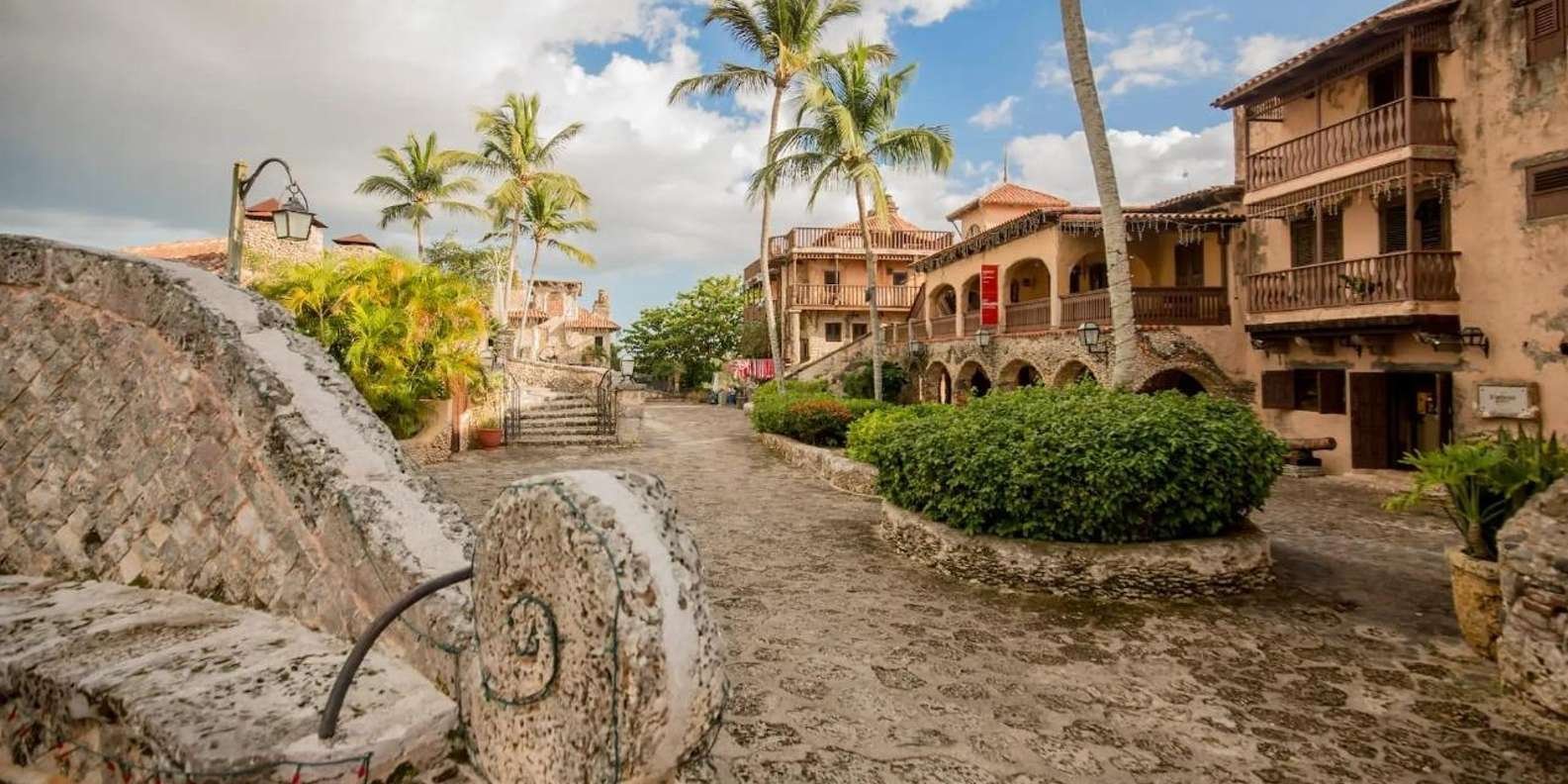 Punta Cana: Cuevas de las Maravillas and Altos de Chavón - Image 4